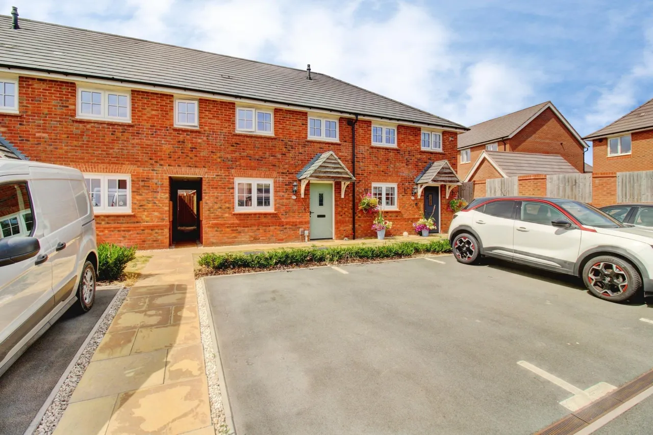3 bed house for sale, Ellastone Way, Tamworth, B77