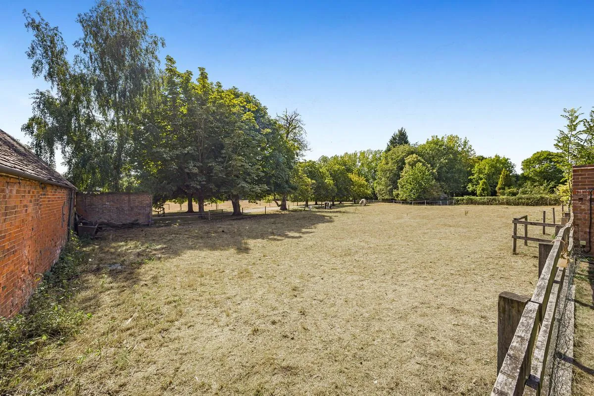 Church Road, Shackerstone, CV13, photo 29