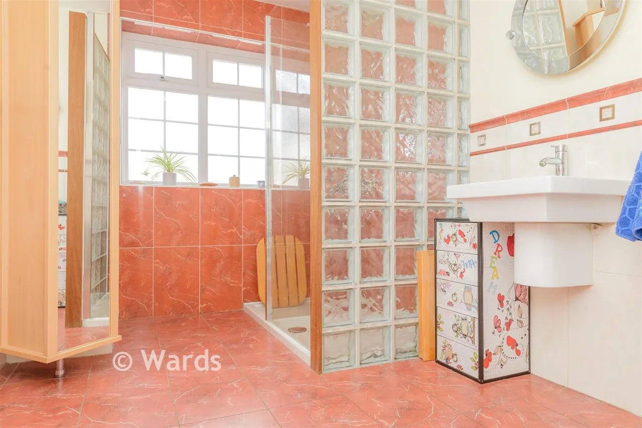 Woodland Close, New Barn, DA3, photo 10