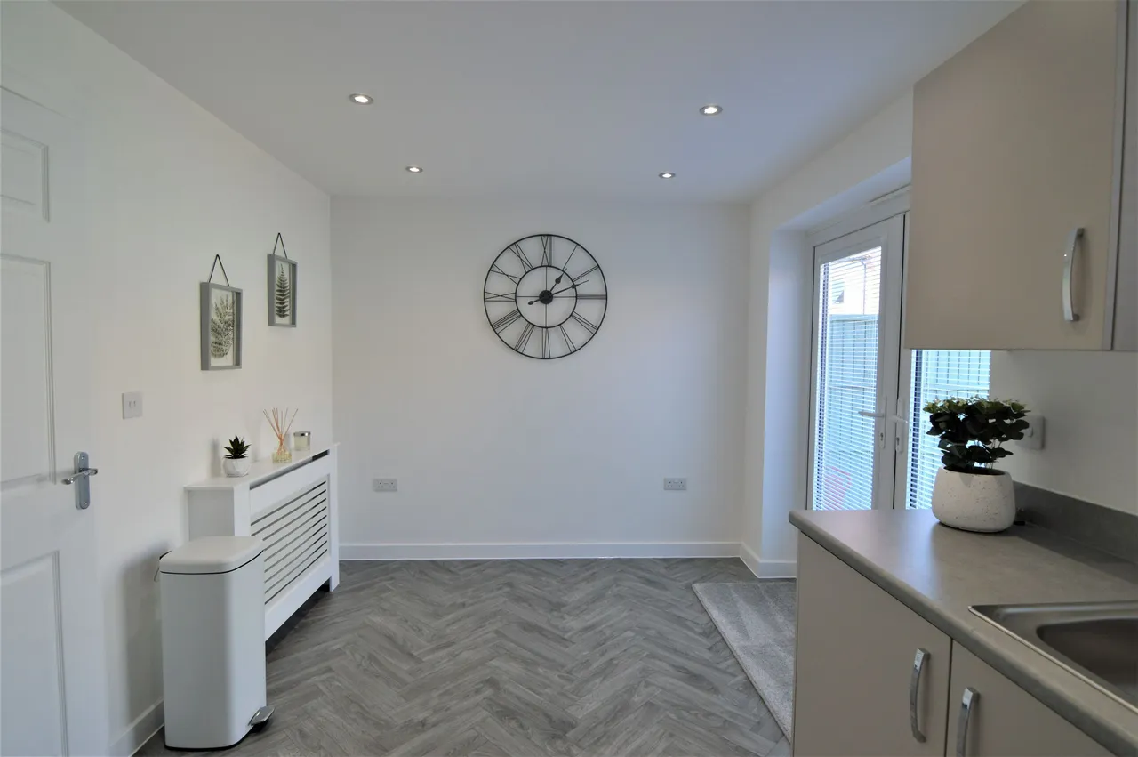 Romulus Way, Nuneaton, Warwickshire, CV11 6ZP, photo 2