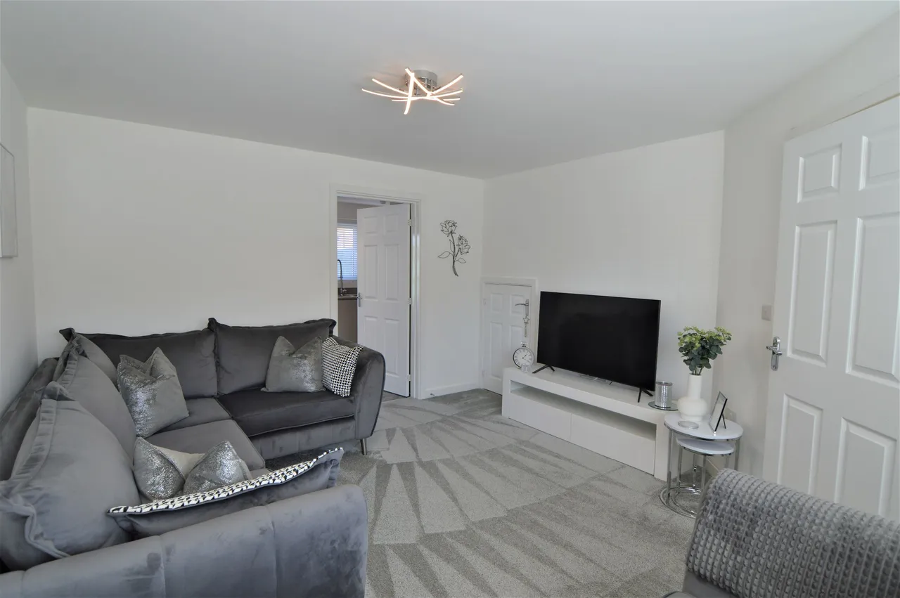 Romulus Way, Nuneaton, Warwickshire, CV11 6ZP, photo 4