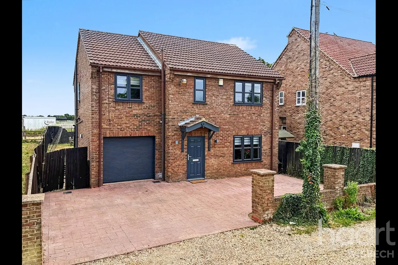 6 bed house for sale, Murrow Bank, Murrow, PE13