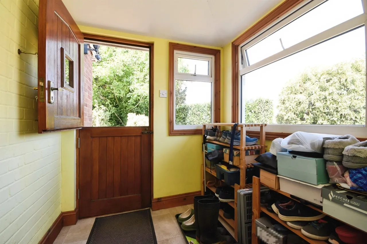 Radwinter Road, Saffron Walden, CB10, photo 9