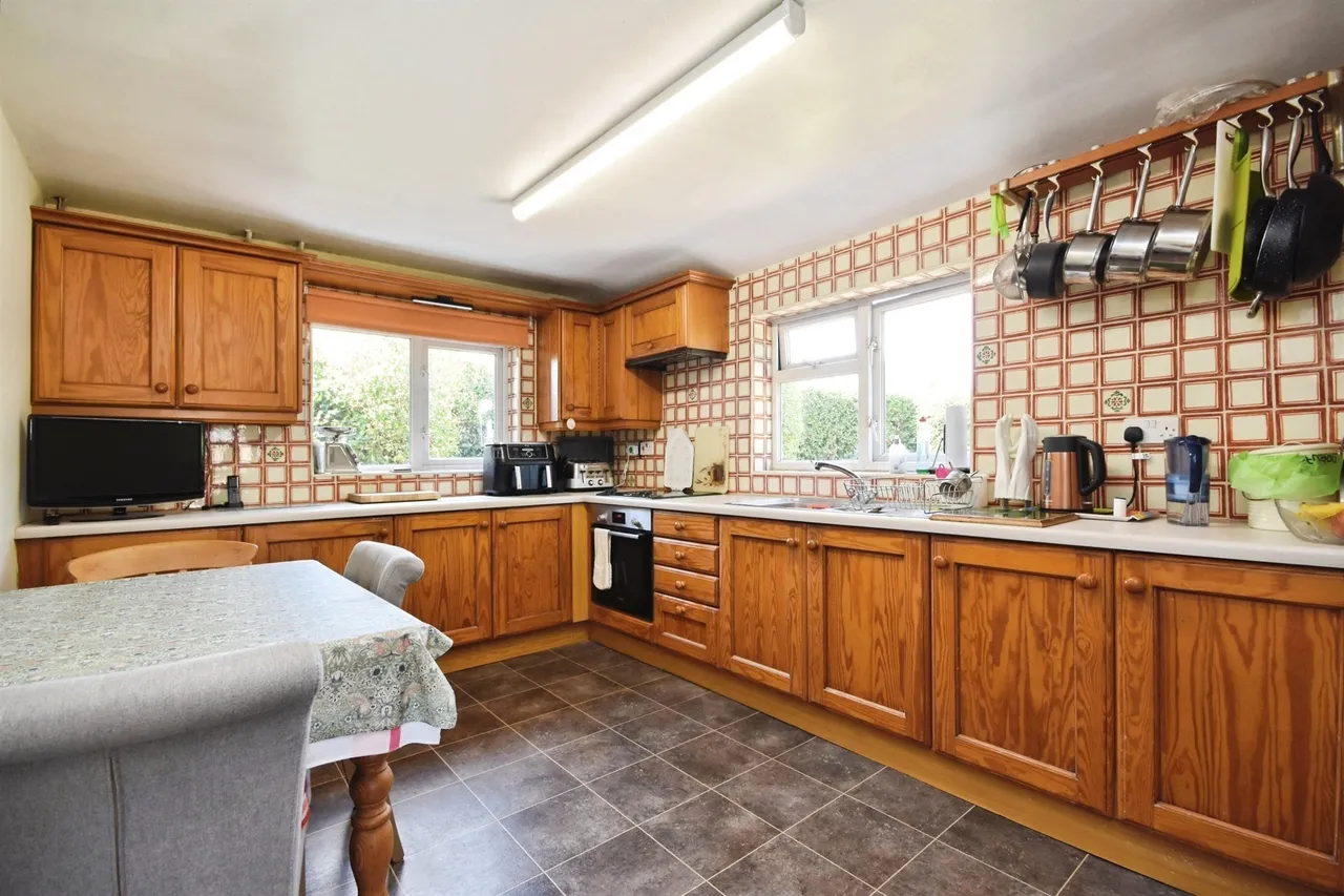 Radwinter Road, Saffron Walden, CB10, photo 7