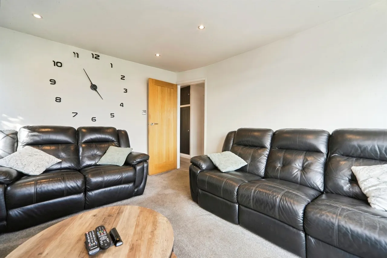 Southlands Grove West, Riddlesden, BD20, photo 4
