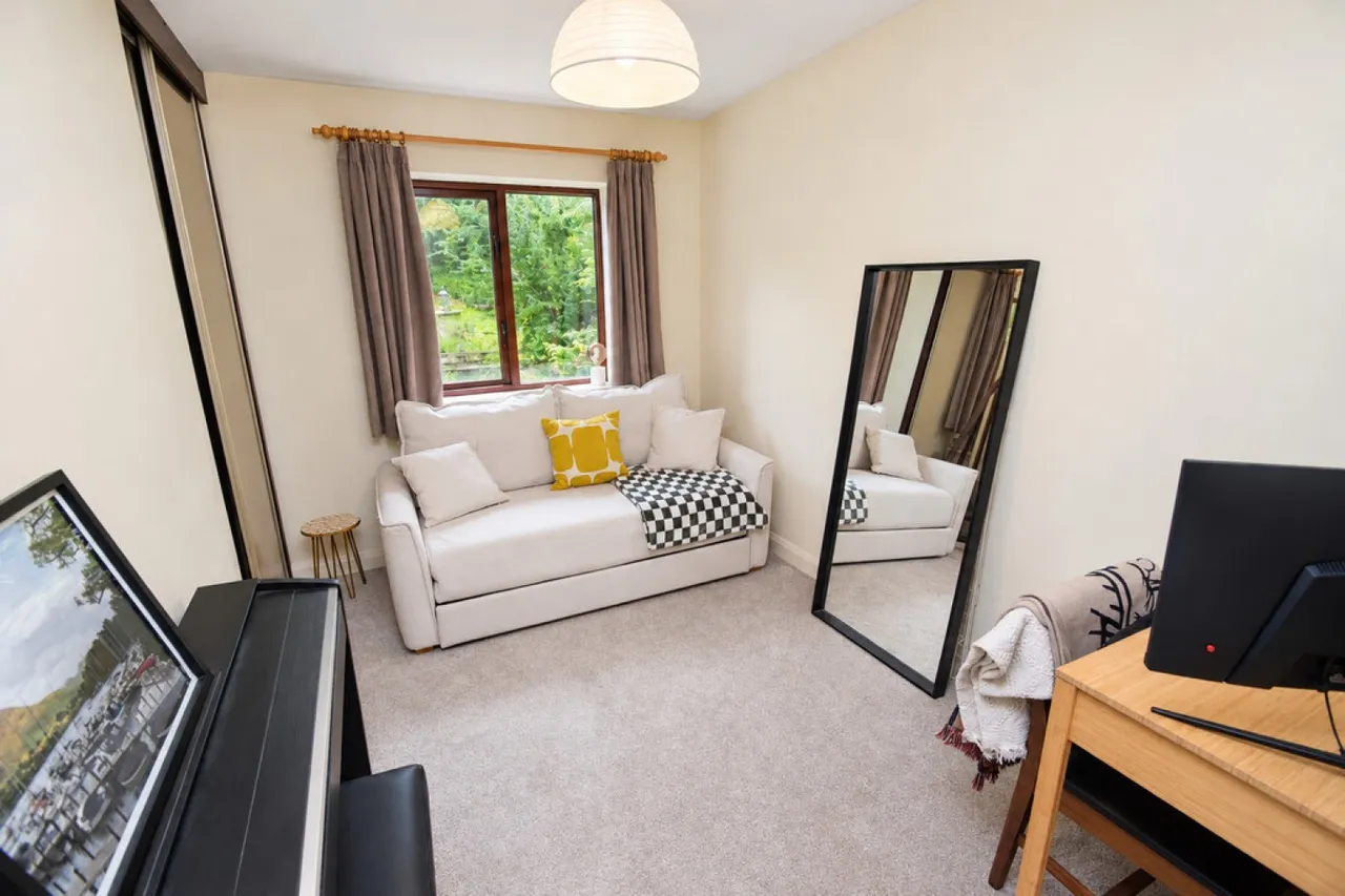 Shipley, Bradford, BD18, photo 9