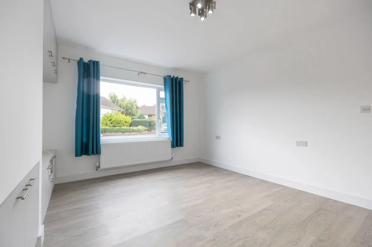 Kingsmead Close, Cheltenham, GL51, photo 14