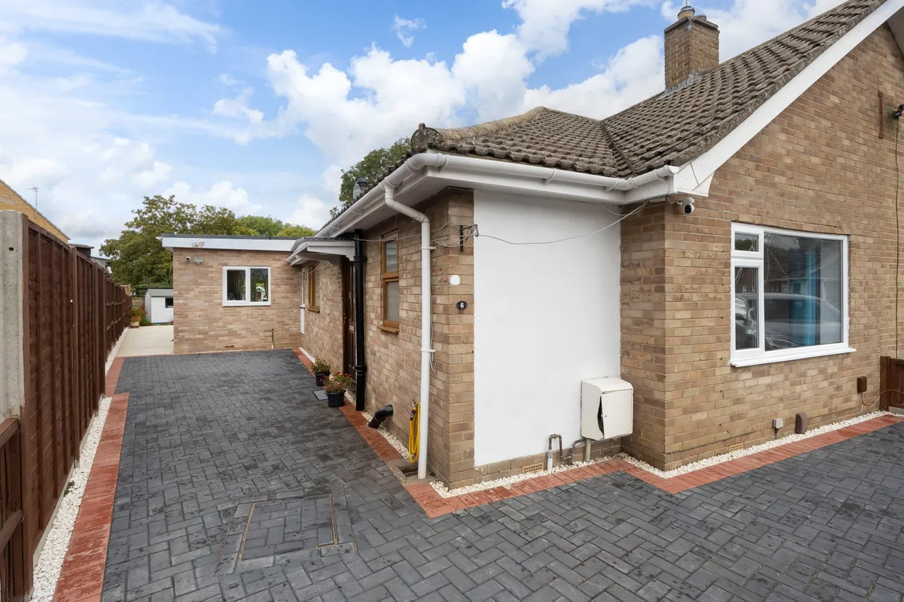 Kingsmead Close, Cheltenham, GL51, photo 24