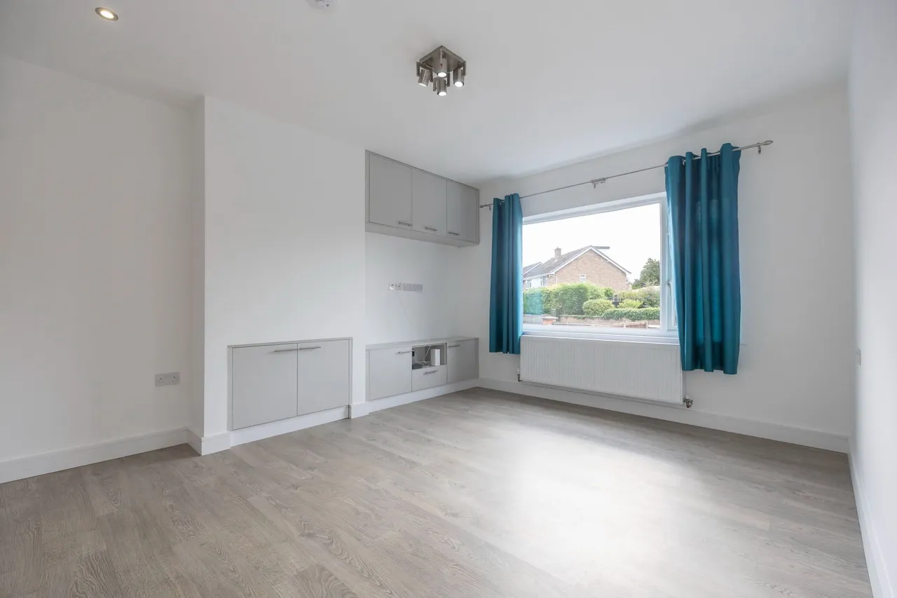 Kingsmead Close, Cheltenham, GL51, photo 13