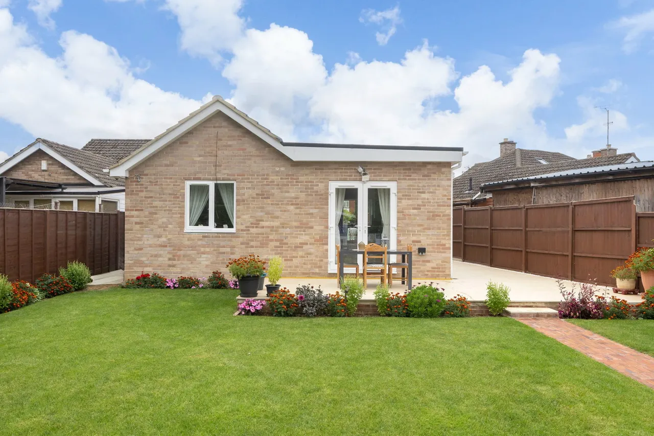 Kingsmead Close, Cheltenham, GL51, photo 22