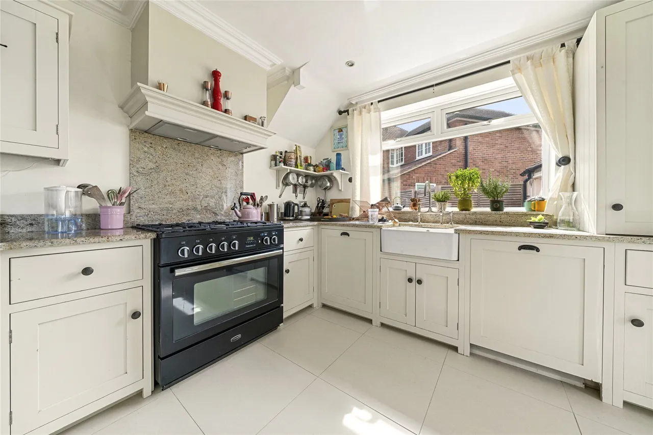 Langbourne Way, Claygate, KT10, photo 5
