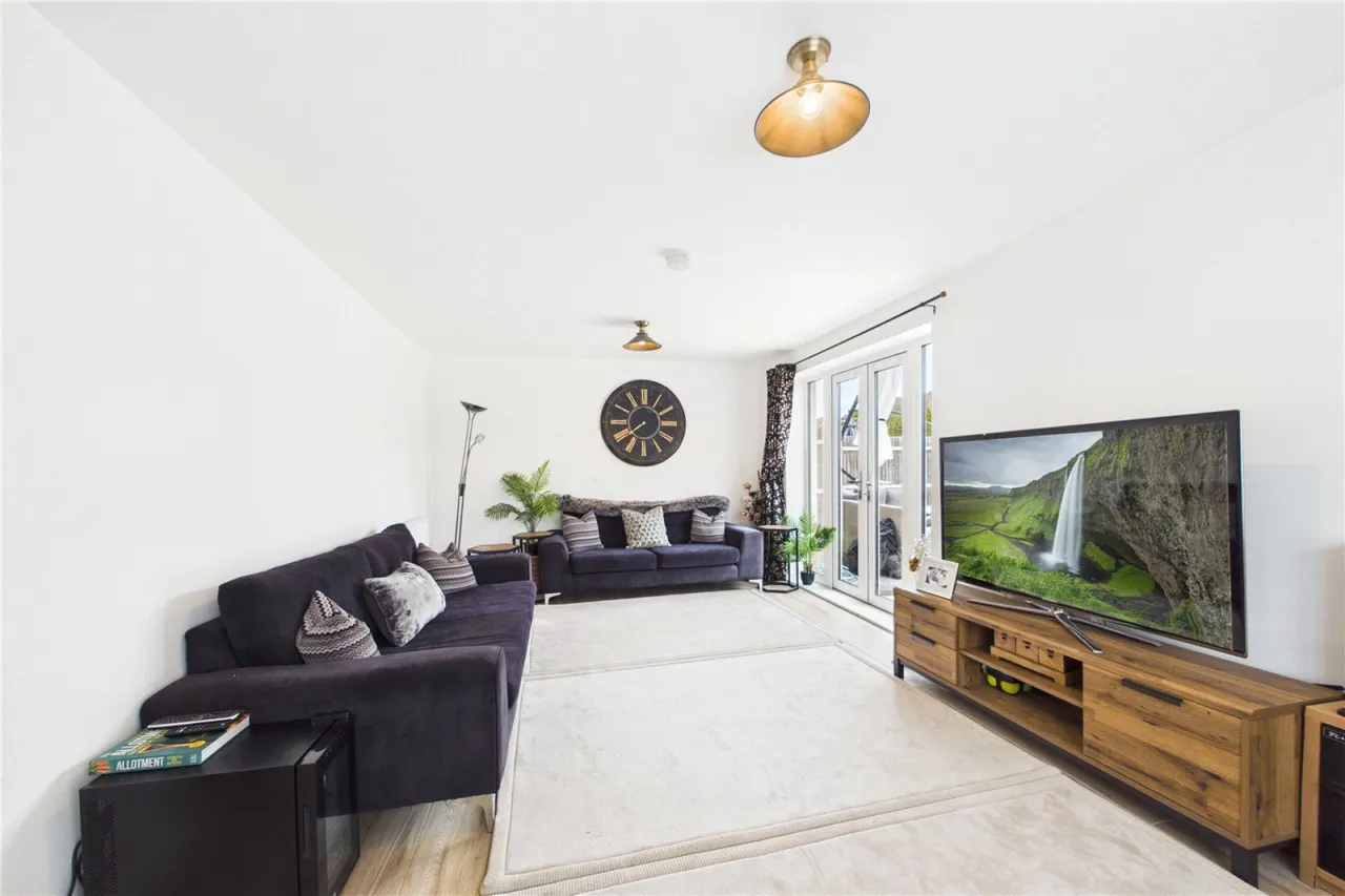 Dairy Grove, Three Mile Cross, RG7, photo 7