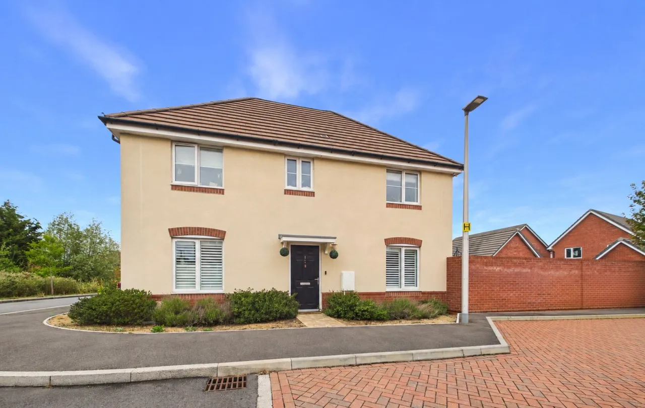 4 bed house for sale, Dairy Grove, Three Mile Cross, RG7