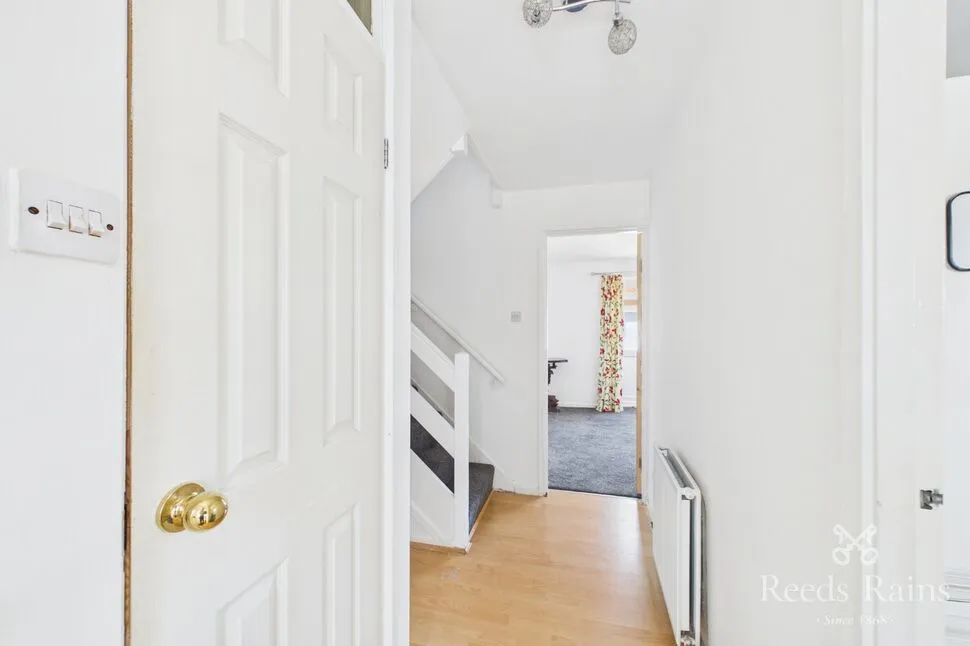 Taylor Crescent, Ossett, West Yorkshire, WF5, photo 9