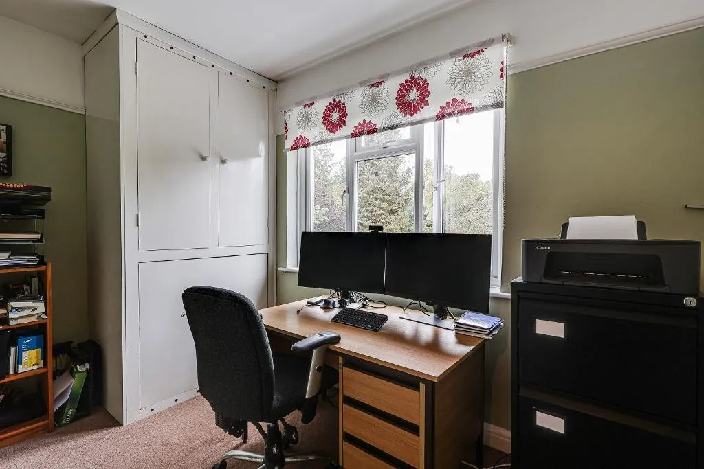 Purley Oaks Road, South Croydon, photo 18