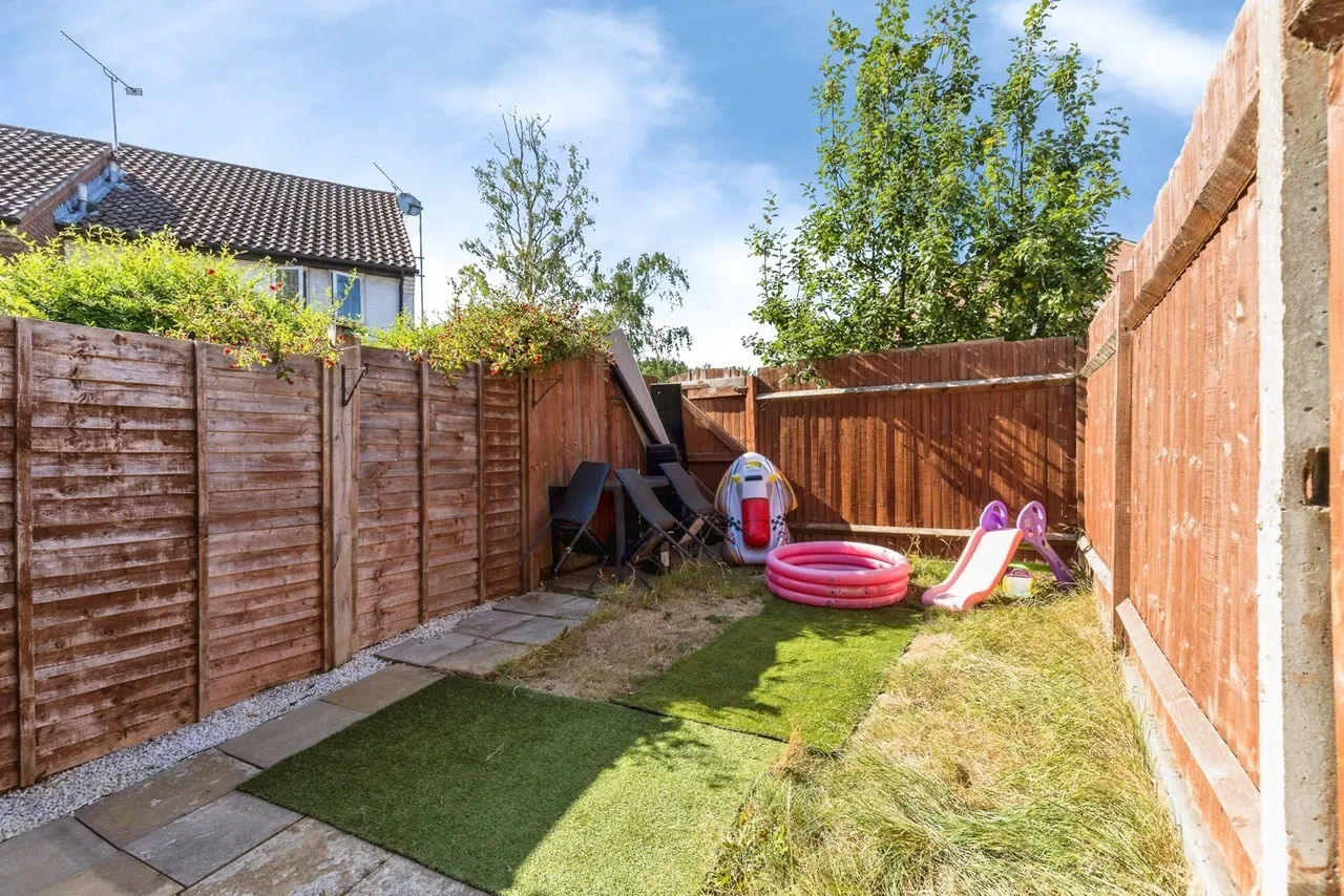 Oakapple Close, Crawley, RH11, photo 7