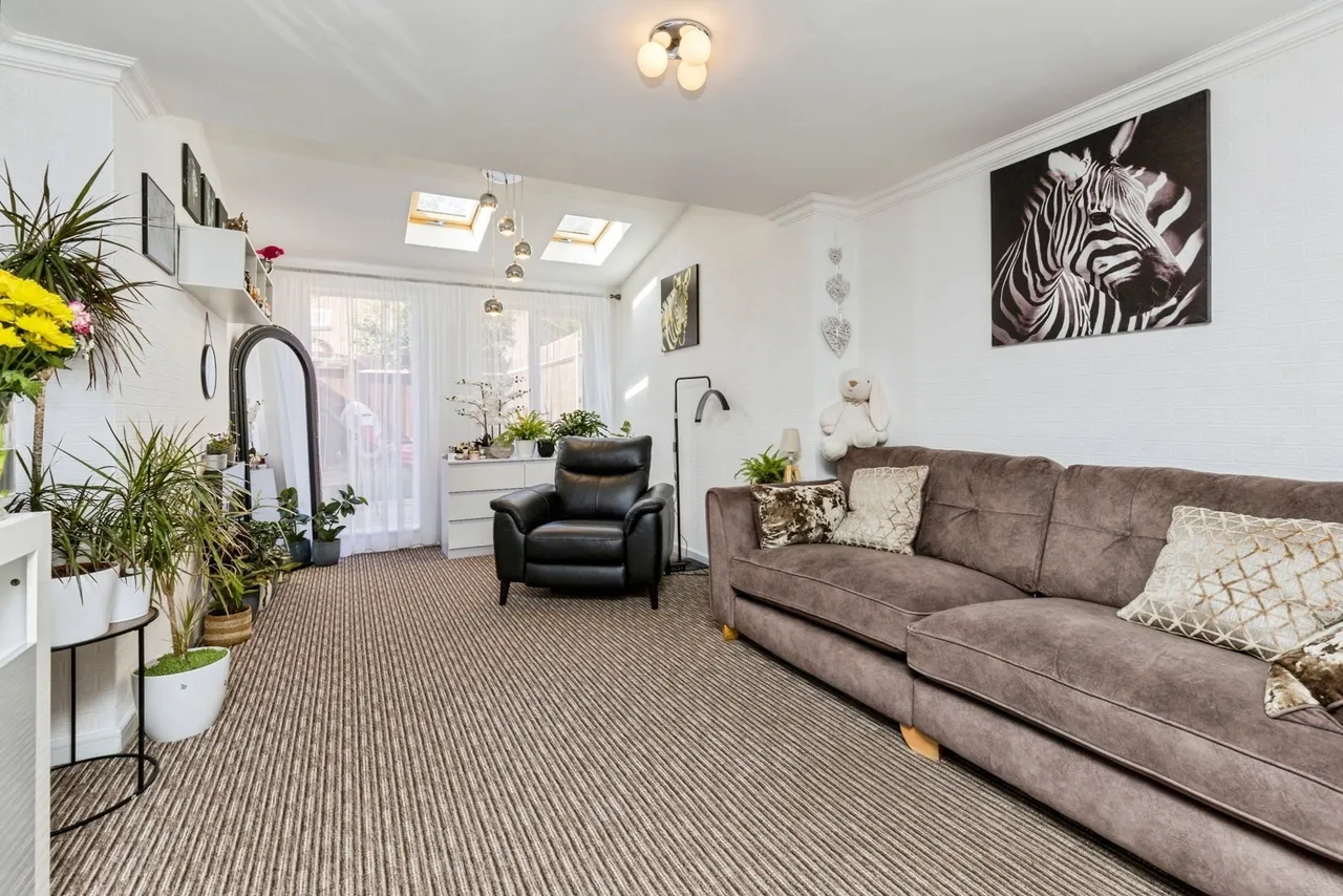 Oakapple Close, Crawley, RH11, photo 4