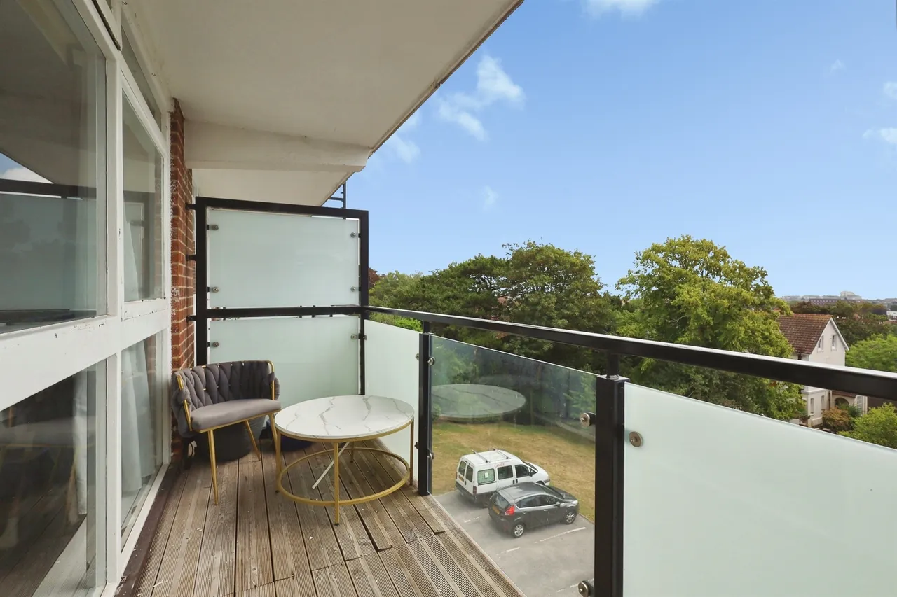 Arundel Road, Eastbourne, photo 10