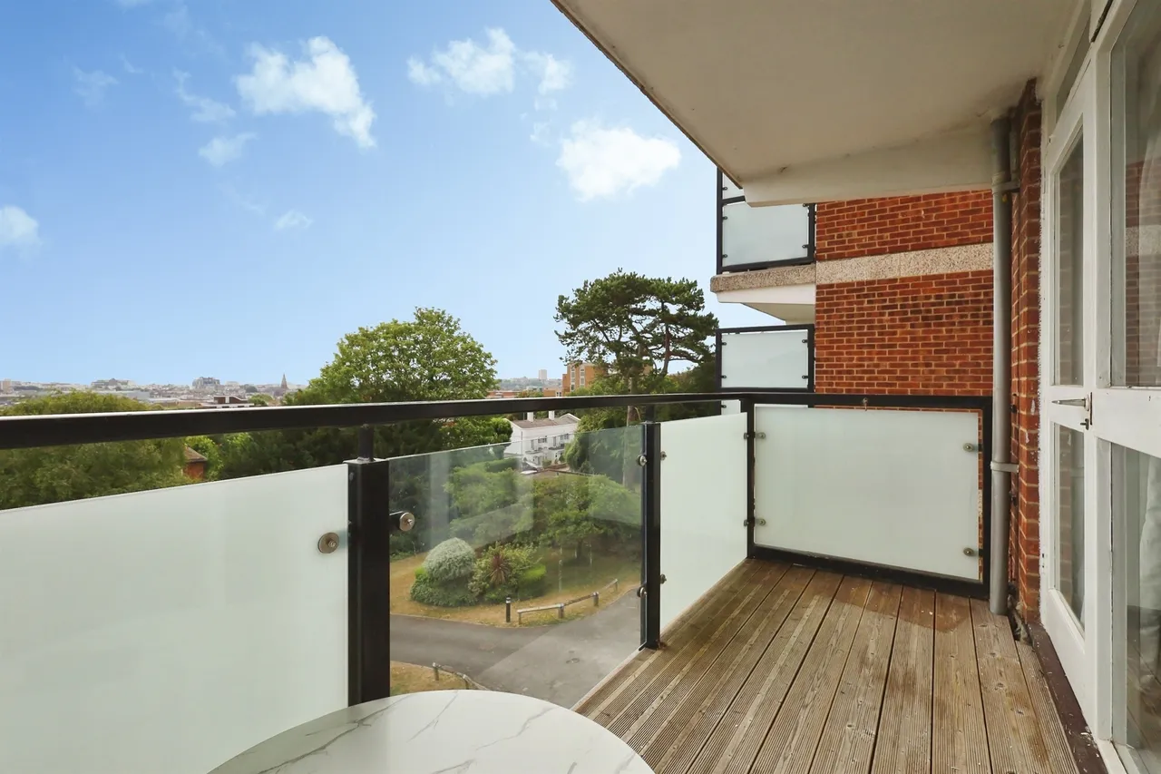 Arundel Road, Eastbourne, photo 6