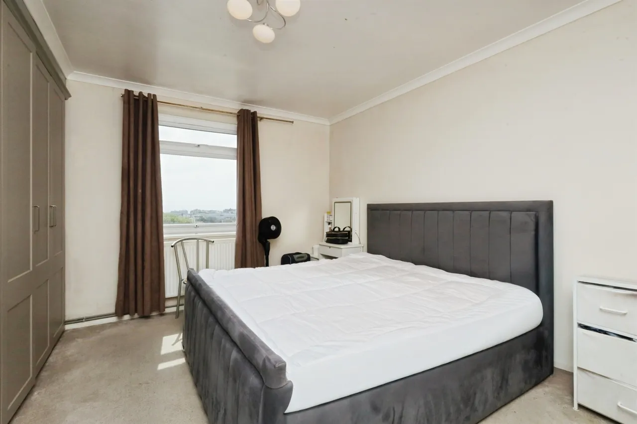 Arundel Road, Eastbourne, photo 4