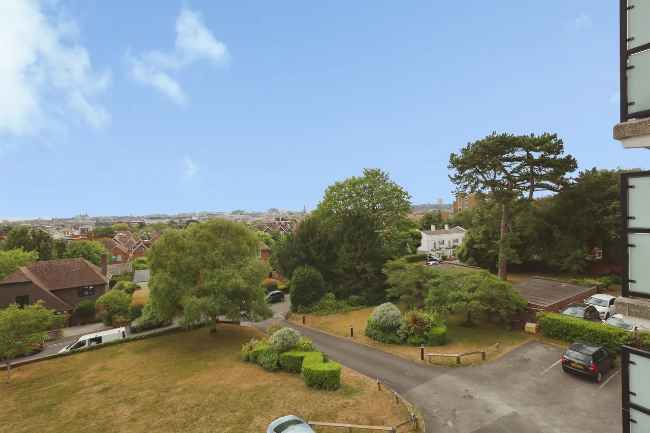 Arundel Road, Eastbourne, photo 11