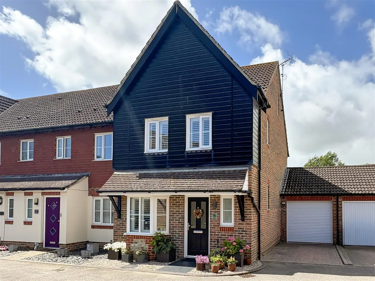 4 bed house for sale, The Poplars, Littlehampton