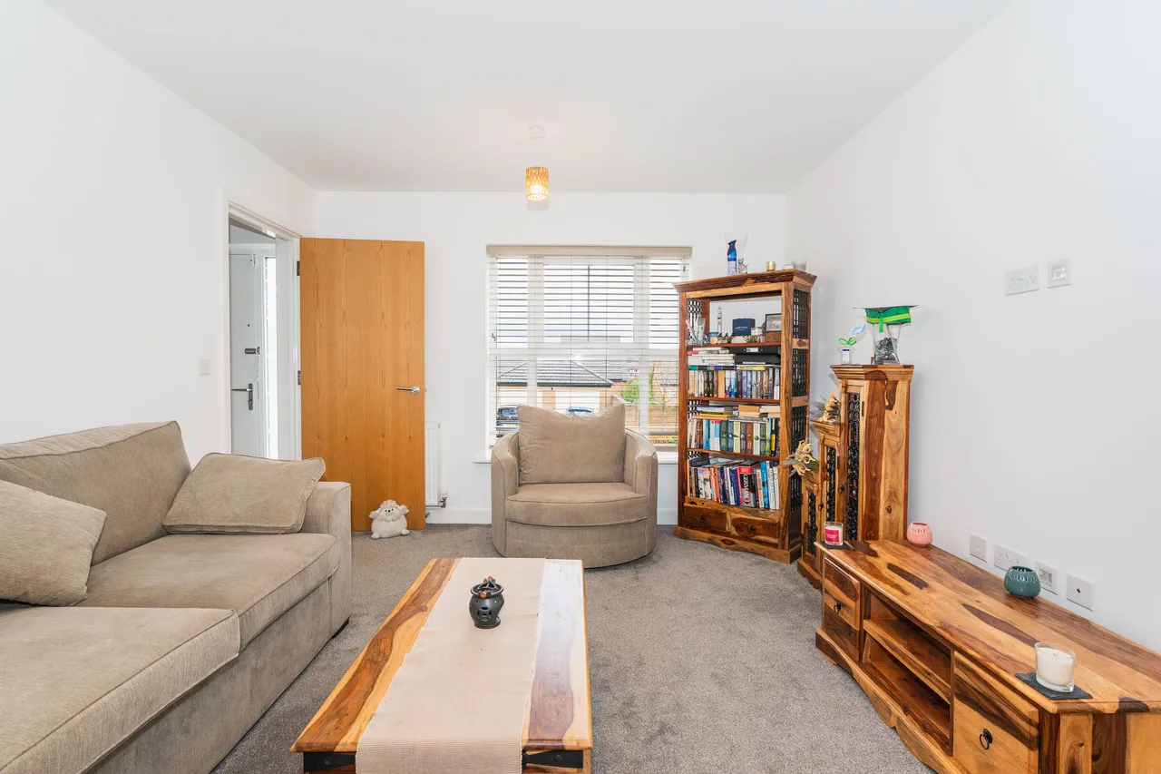 Tivey Road, Eckington, S21, photo 10