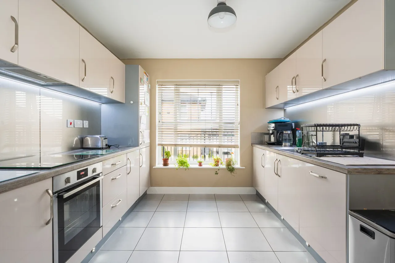 Tivey Road, Eckington, S21, photo 8