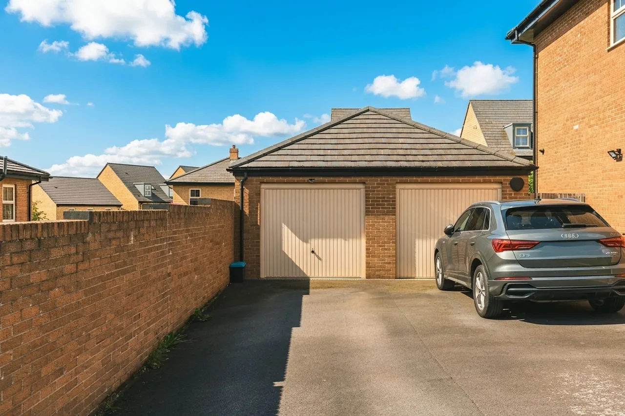 Tivey Road, Eckington, S21, photo 35