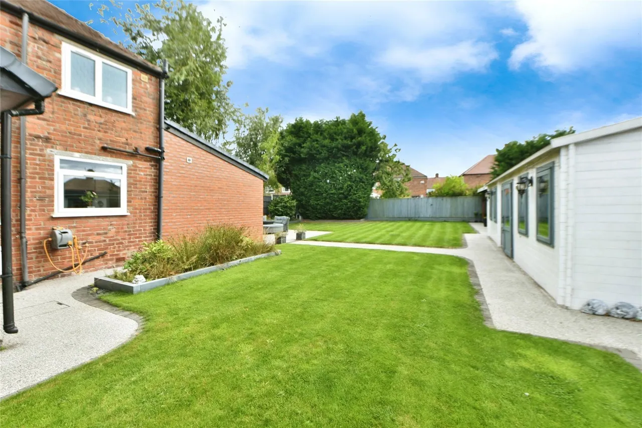 Peacock Drive, Heald Green, Cheadle, Greater Manchester, SK8, photo 15