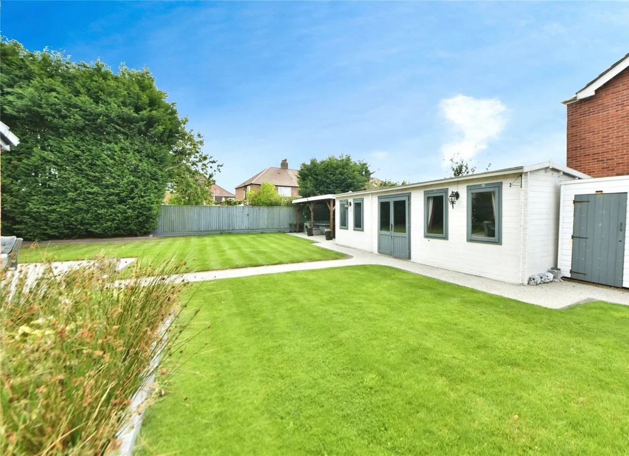 Peacock Drive, Heald Green, Cheadle, Greater Manchester, SK8, photo 18