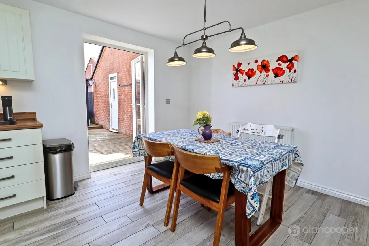 Harrow Lane, Weddington, CV10, photo 12