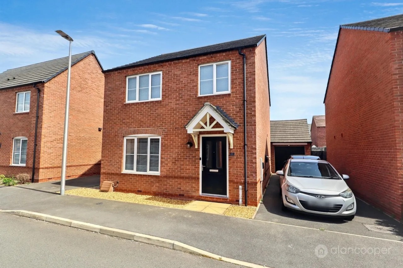 4 bed house for sale, Harrow Lane, Weddington, CV10