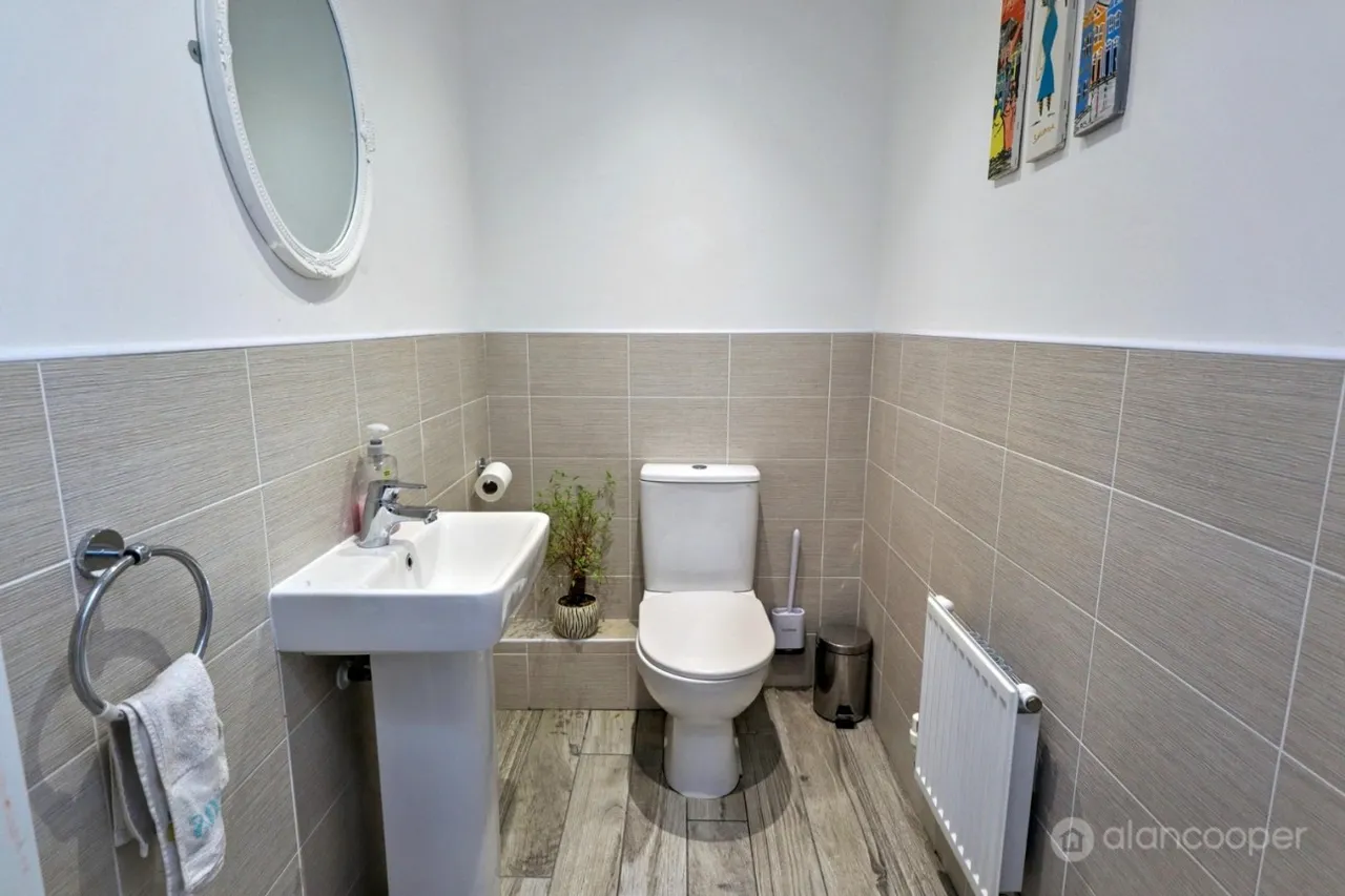 Harrow Lane, Weddington, CV10, photo 15