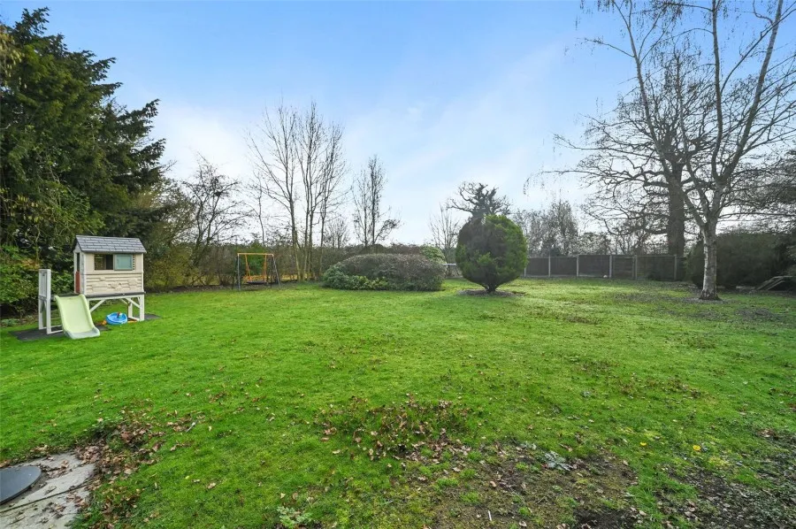 House Under Offer with 4 bedrooms in Sheering, Bishop's Stortford, CM22, photo 42