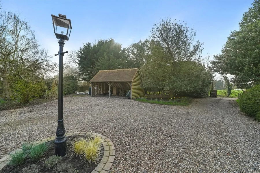 House Under Offer with 4 bedrooms in Sheering, Bishop's Stortford, CM22, photo 14