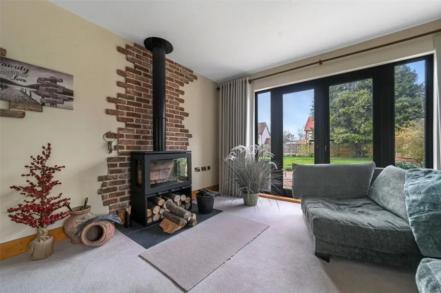 House Under Offer with 4 bedrooms in Sheering, Bishop's Stortford, CM22, photo 35