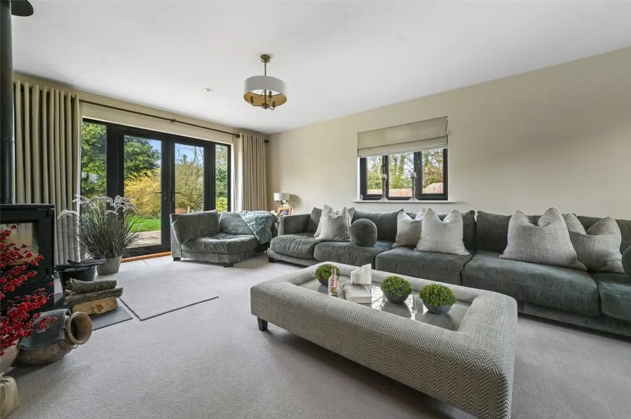 House Under Offer with 4 bedrooms in Sheering, Bishop's Stortford, CM22, photo 34