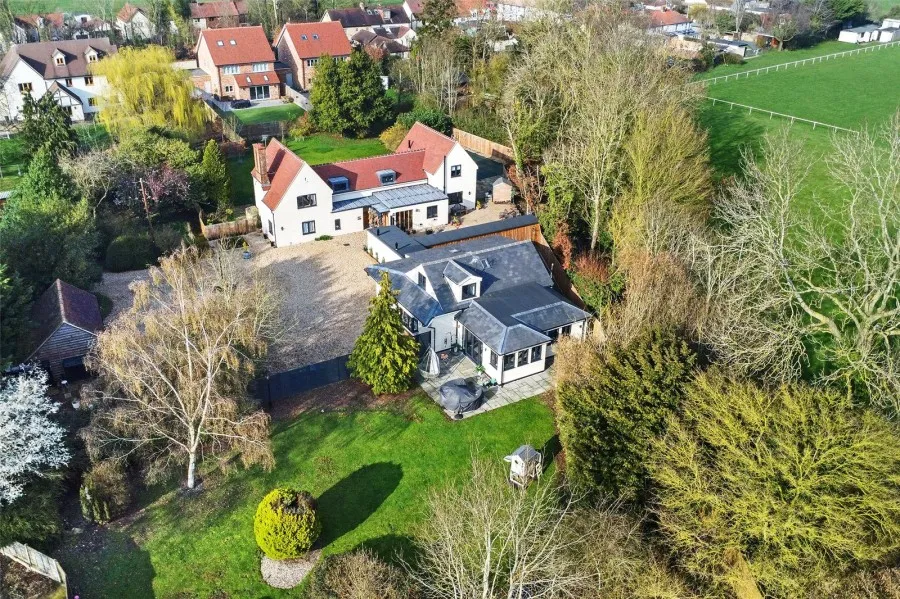 House Under Offer with 4 bedrooms in Sheering, Bishop's Stortford, CM22, photo 21