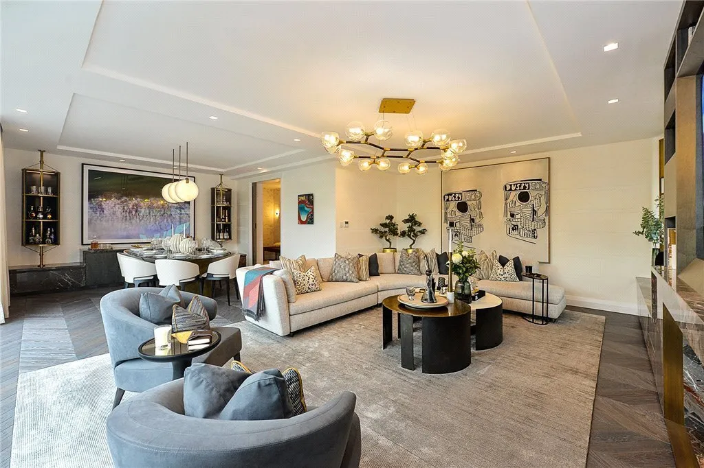 3 bed flat for sale, Portman Square, London, W1H
