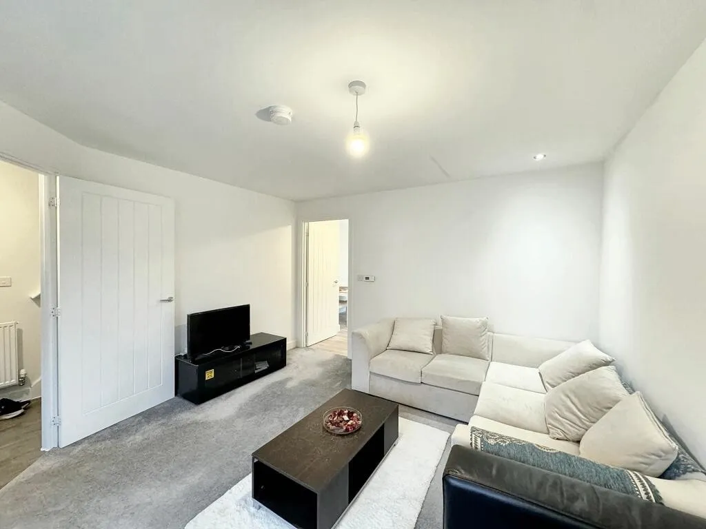 Viewings Available 7 days a week, photo 6