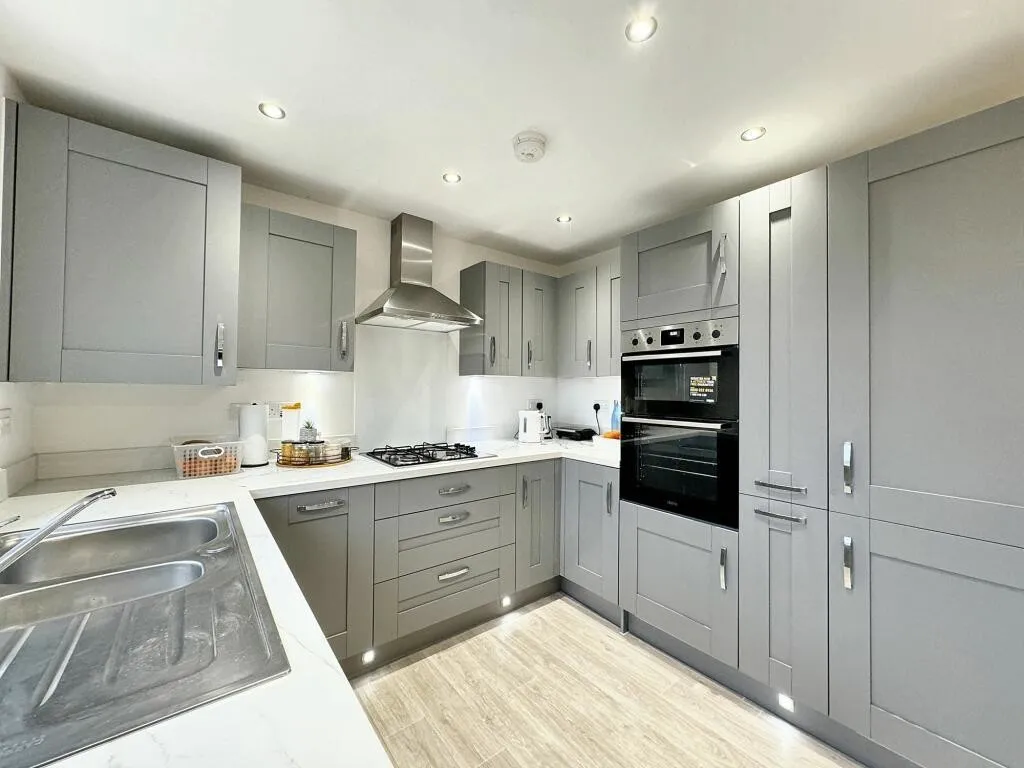 Viewings Available 7 days a week, photo 5