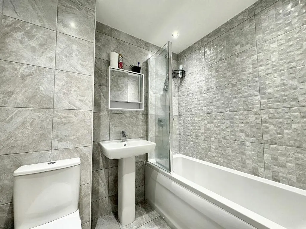 Viewings Available 7 days a week, photo 11
