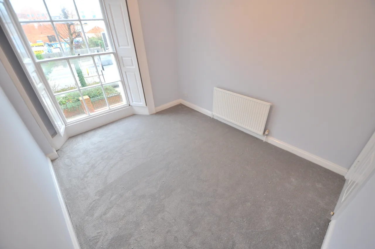 Royal Terrace, Barrak Road, Northampton, NN1, photo 3