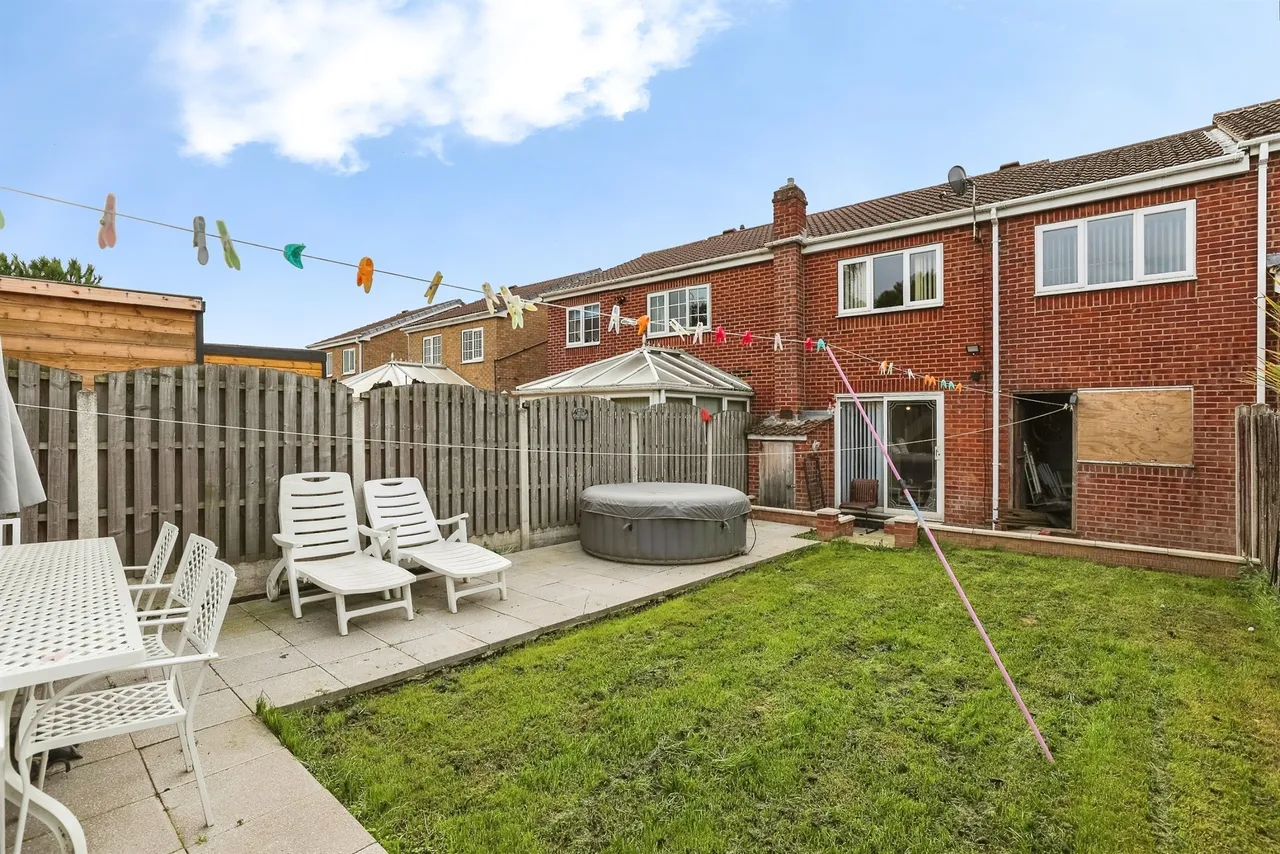 Pagnell Avenue, Thurnscoe, S63, photo 15