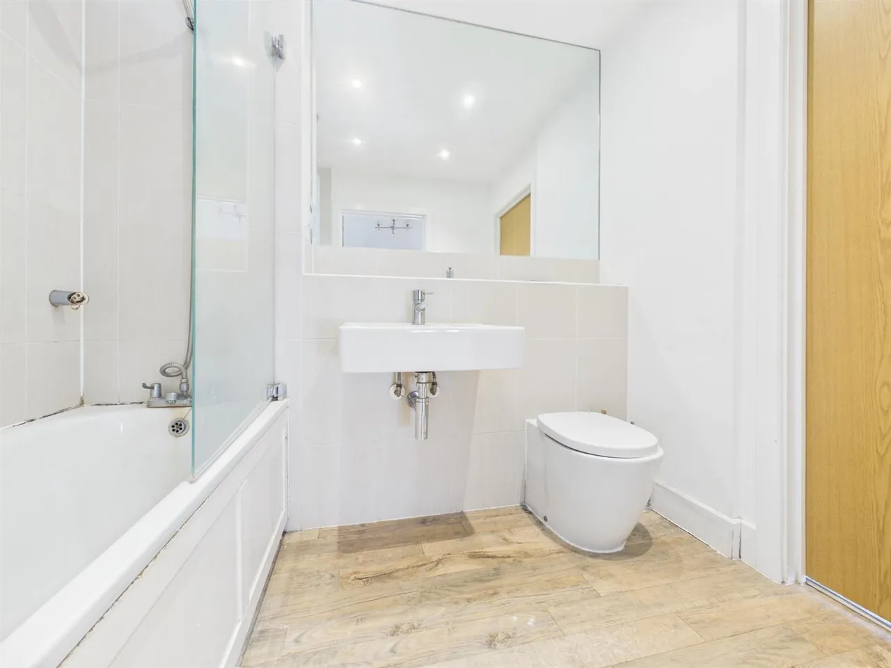 Bury Street, Ruislip, Middlesex, HA4 7SX, photo 8