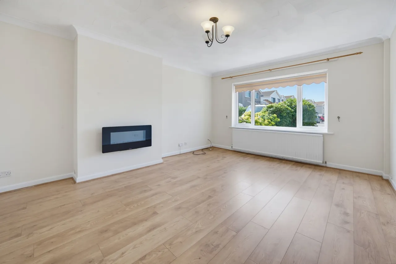 Millands Close, Newton, SA3, photo 2