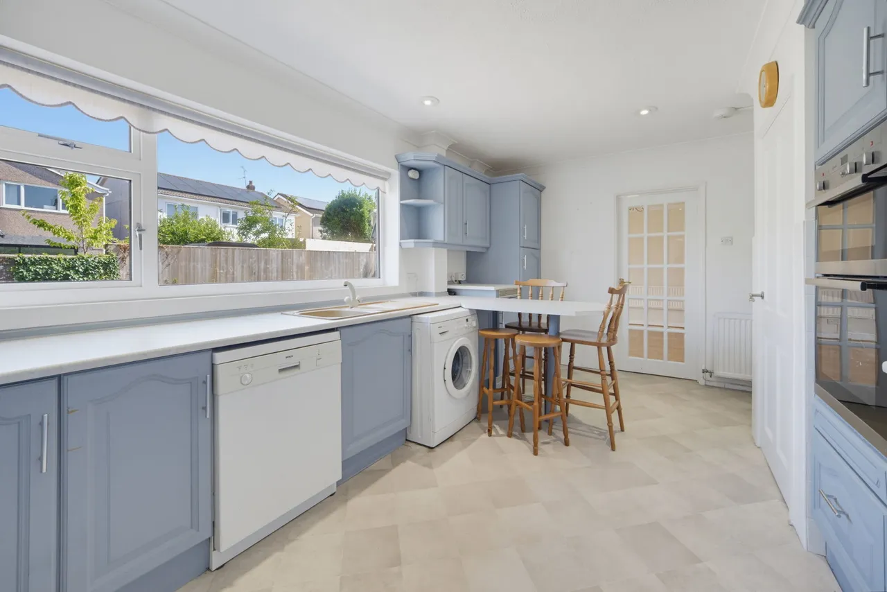 Millands Close, Newton, SA3, photo 12