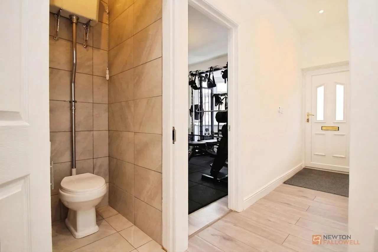 Queens Drive, Leicester Forest East, LE3, photo 16