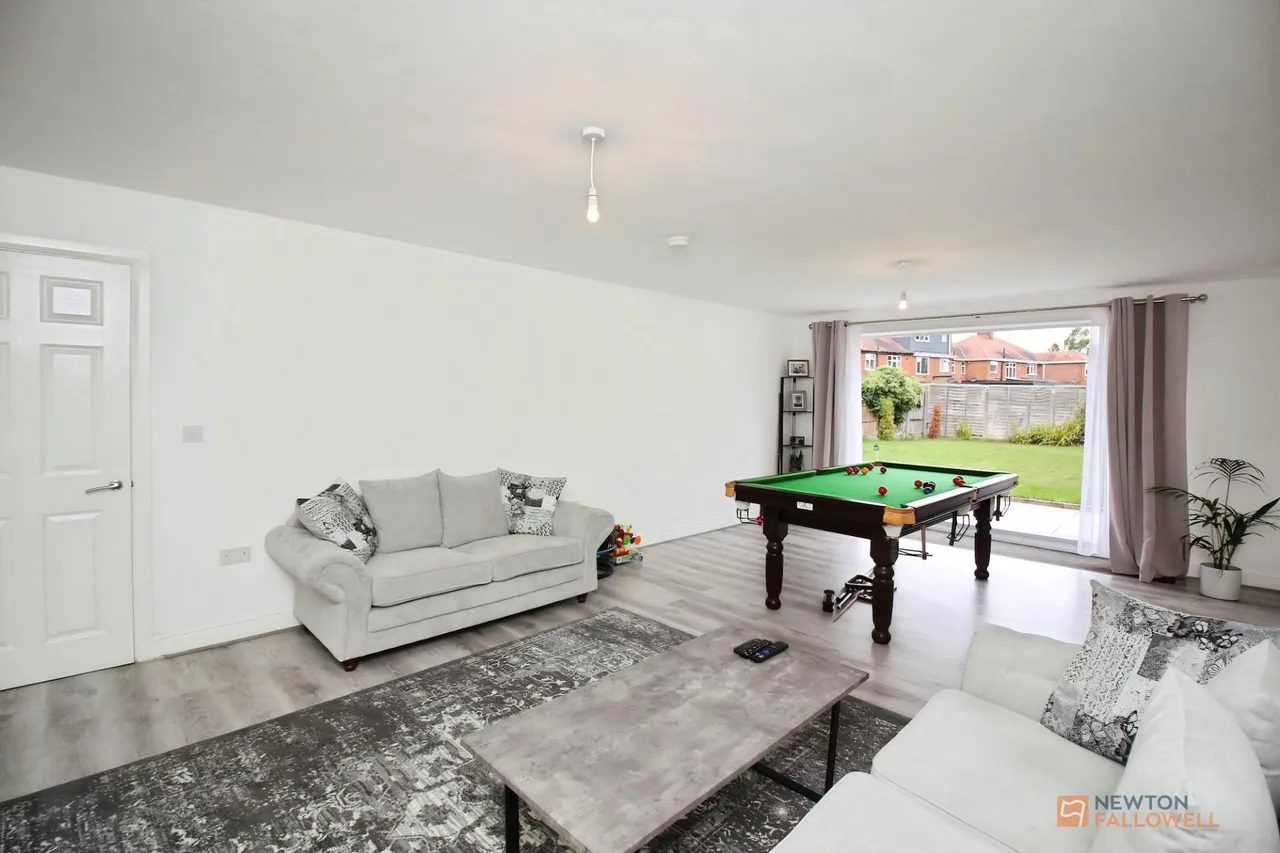 Queens Drive, Leicester Forest East, LE3, photo 5